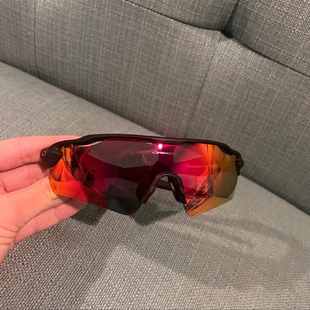 Oakley Radar EV Path sunglasses